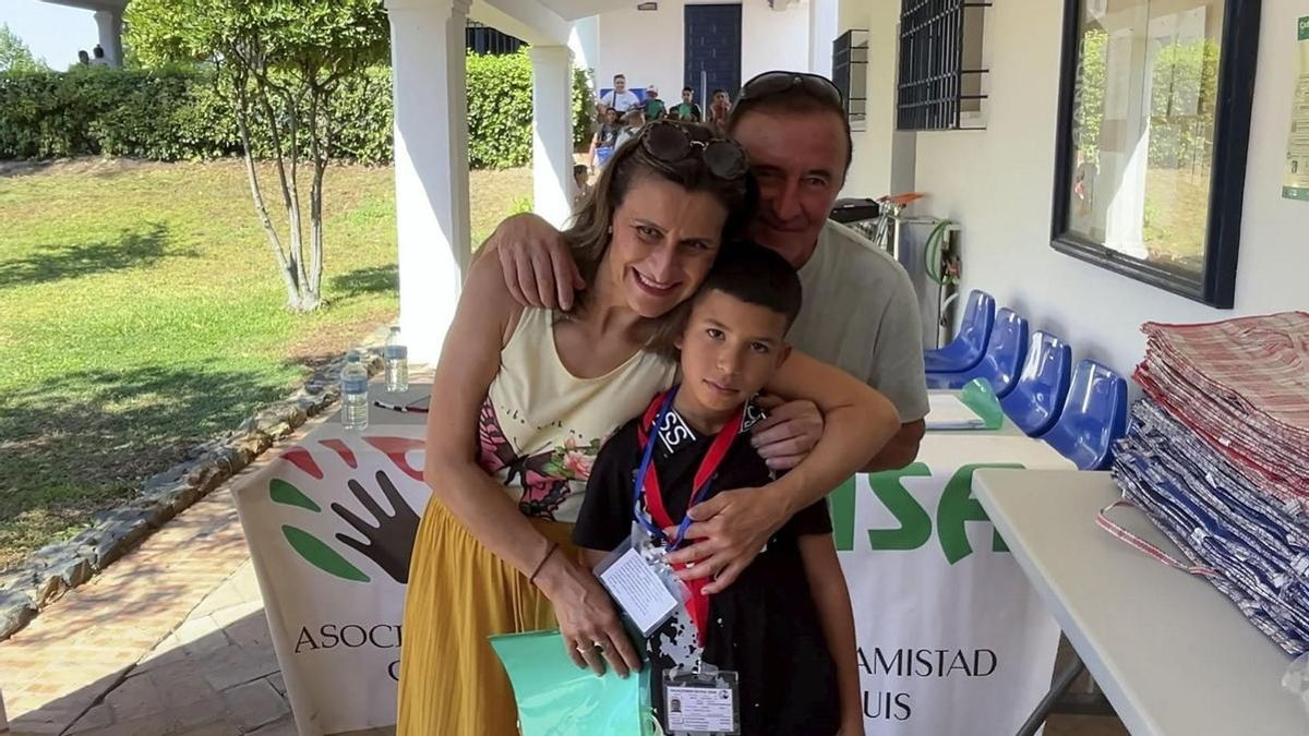 La llegada de los 131 niños saharauis que pasarán el verano en Córdoba, en imágenes