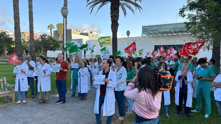 Los médicos canarios ven un "paso adelante" la oferta de Sanidad pero mantienen la huelga autonómica