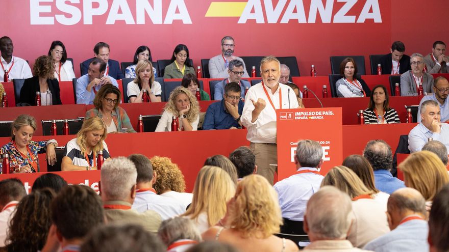 Torres encabeza la delegación del PSOE de Canarias al 41º Congreso Federal de Sevilla
