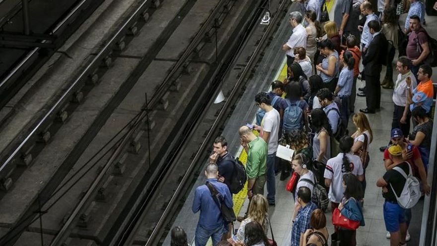 El metro de Madrid afronta hoy cuatro paros parciales, en turno de mañana y tarde