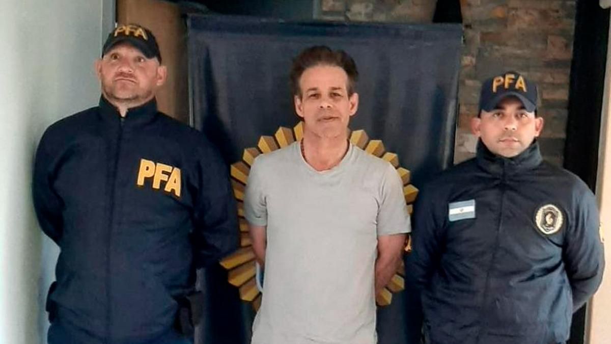 Fred Machado cuando fue detenido por la Policía Federal en Argentina. Ahora enfrenta el proceso en su contra en EE.UU.
