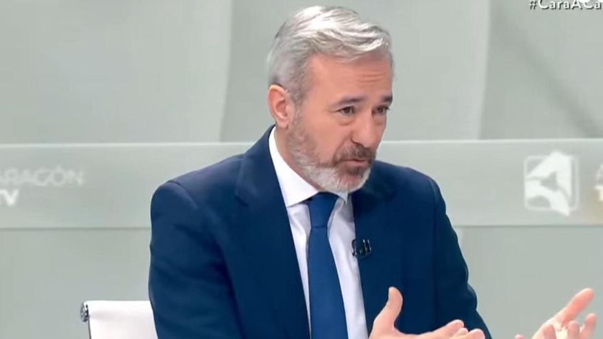 Jorge Azcón durante el debate.