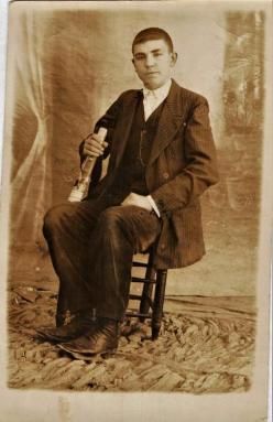 El poeta Manuel Gómez Sánchez