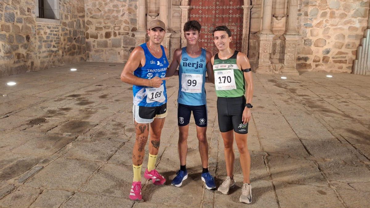 Samuel Ruiz y Ariadna Carrasco reinan en la Carrera Popular de Hinojosa
