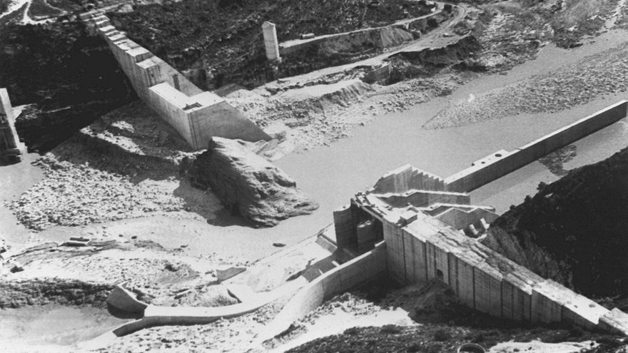 Lluvias torrenciales y un embalse que no pudo abrir las compuertas: 40 años de la letal rotura de la presa de Tous