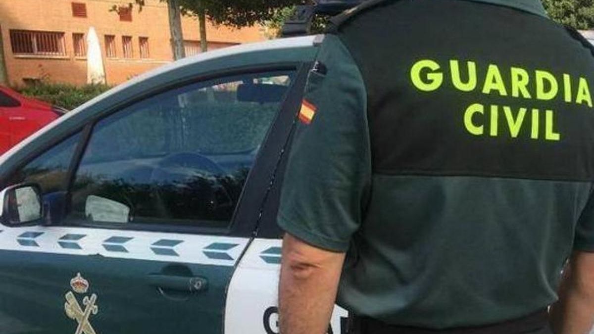 Queman varias casas en Granada tras la muerte de un joven por un disparo