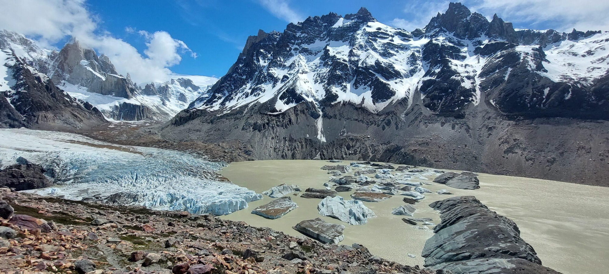 Desde que se formó el lago Torre, a fines del siglo XIX, no se ha producido ningún aluvión. Sin embargo, actualmente aumentó el riesgo para El Chaltén, en Argentina. Foto: cortesía Lucas Ruiz