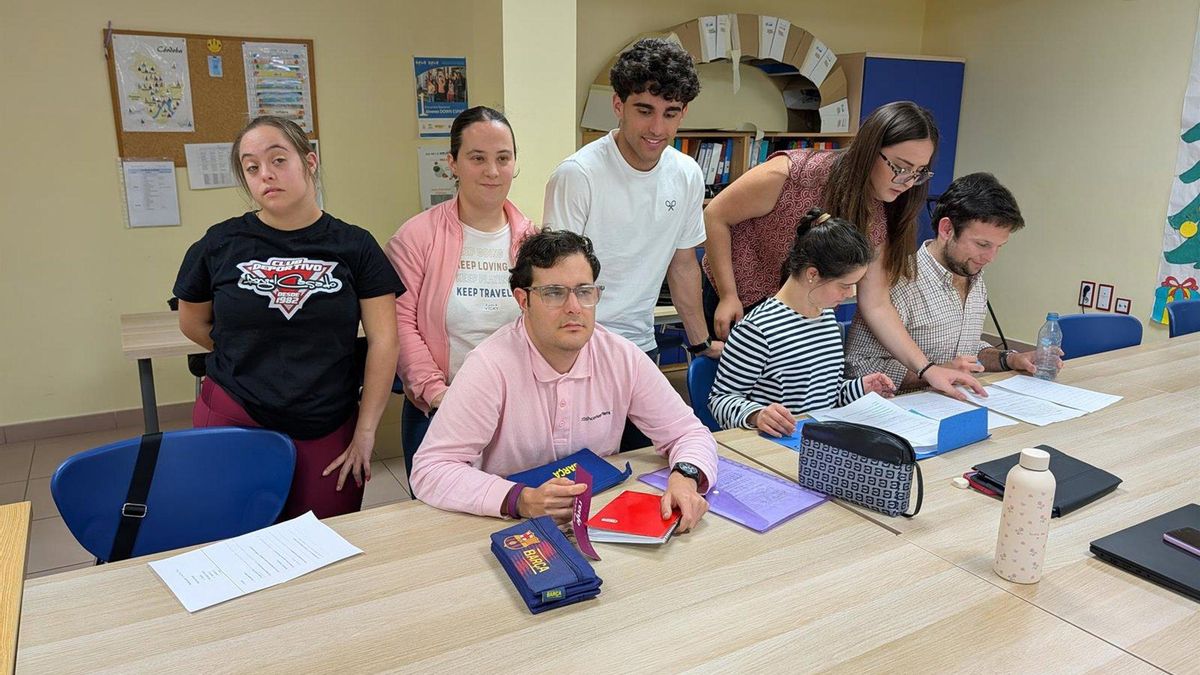 Estudiantes de Loyola ponen el debate al servicio de la inclusión junto a Down Córdoba