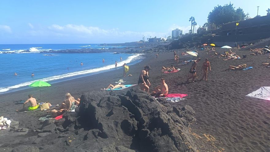 Análisis positivos en dos calas de Puerto de la Cruz obligan a otro cierre parcial por contaminación por aguas fecales