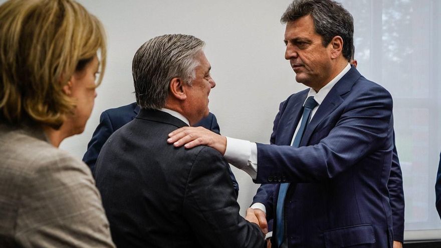 El viaje de Massa a EE.UU. inspira una leve calma en los mercados y el desafío es conservarla