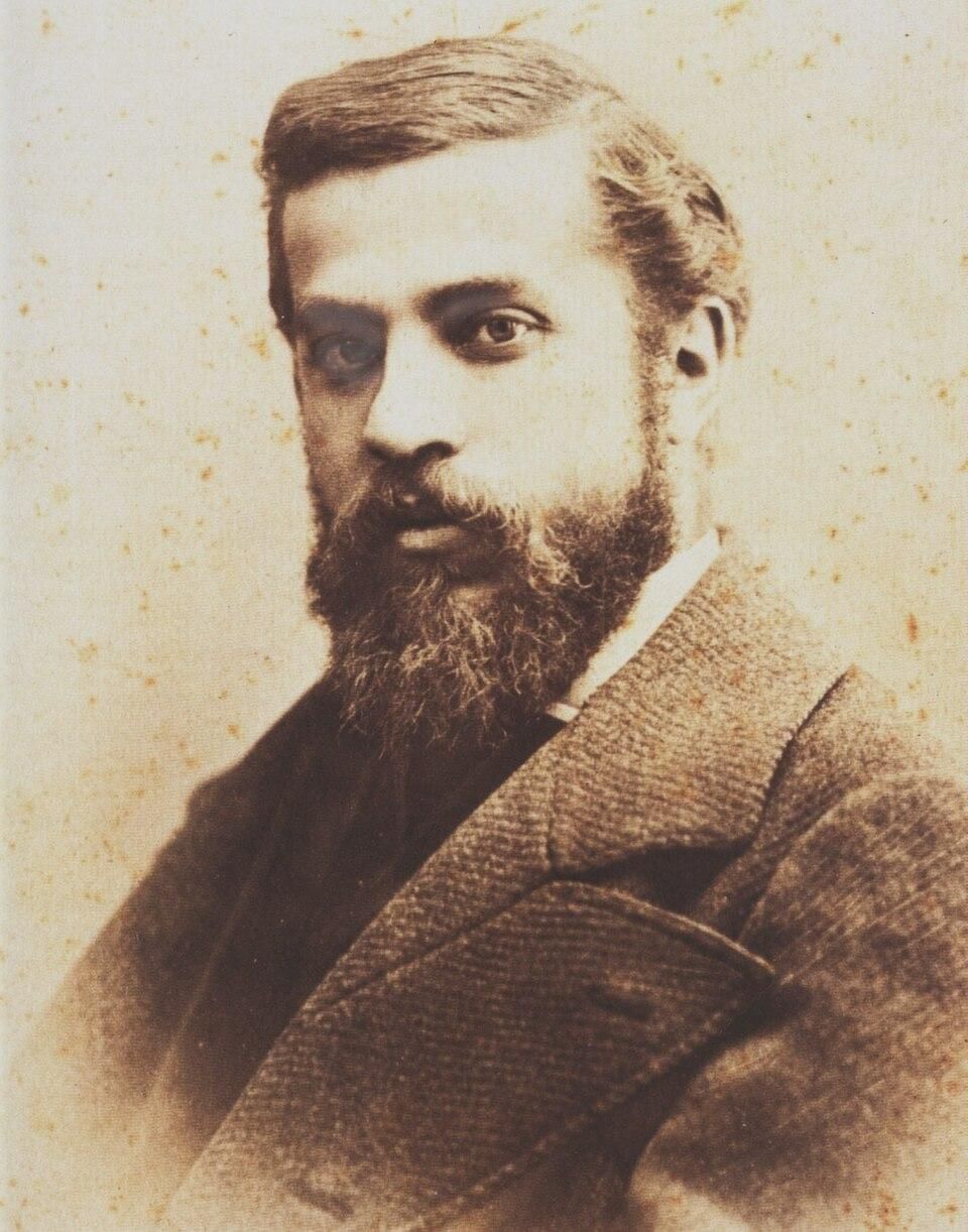 Retrato de Antoni Gaudí en 1878, por Pablo Audouard Deglaire.