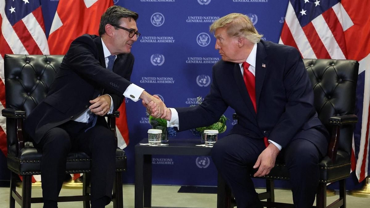 El primer ministro británico da marcha atrás en el acuerdo de devolución de las islas Chagos para complacer a Trump