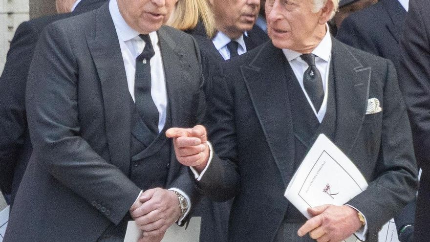 El escándalo del príncipe Andrés evidencia la falta de control del Parlamento británico sobre la monarquía