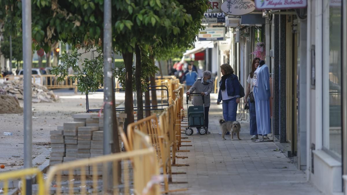 Obras paradas en la avenida de la Viñuela