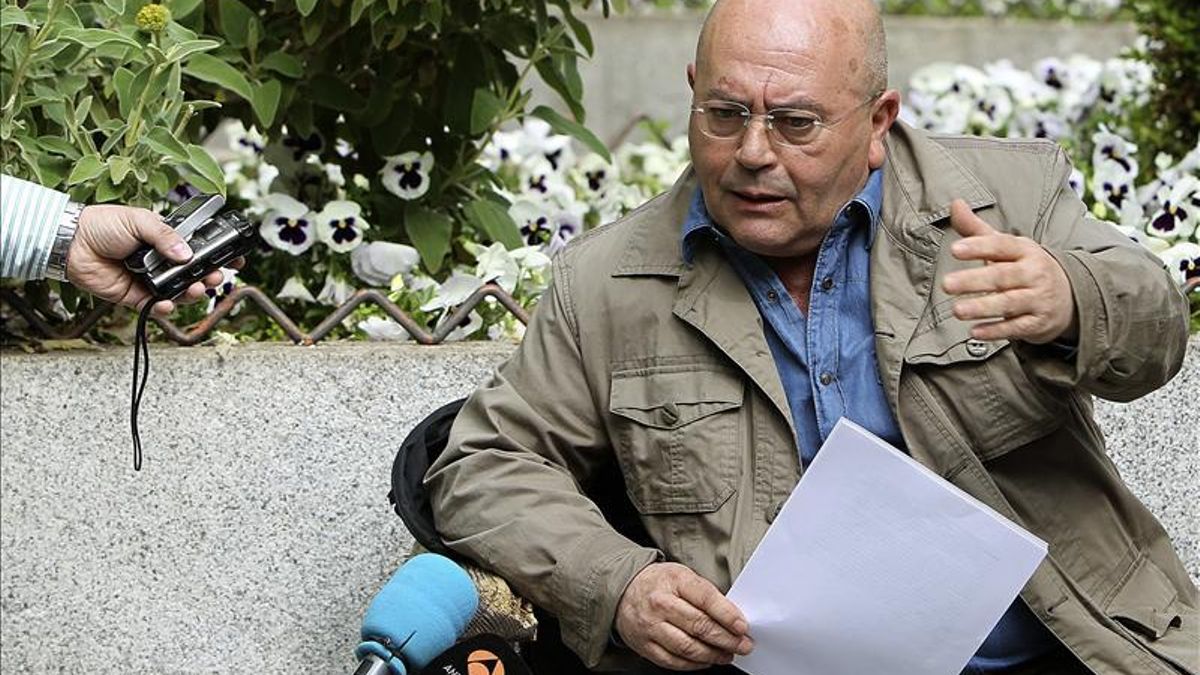 El hermano de Wert pide ante sus alumnos plataformas de debate educativo