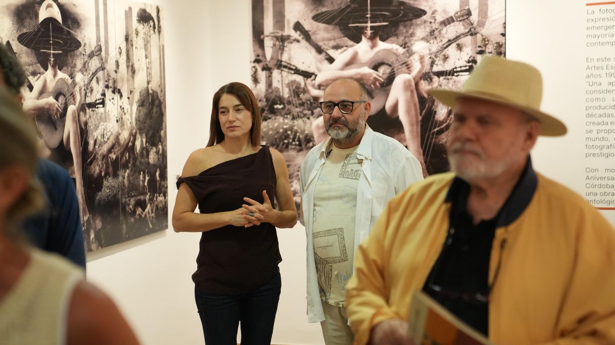Inauguración de la exposición 'Antología Visual de la Guitarra (Una aproximación Visual a la Guitarra, 1992-2023)