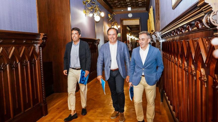 La condena por maltrato del candidato de Vox enturbia las negociaciones con el PP para que pueda gobernar Carlos Mazón