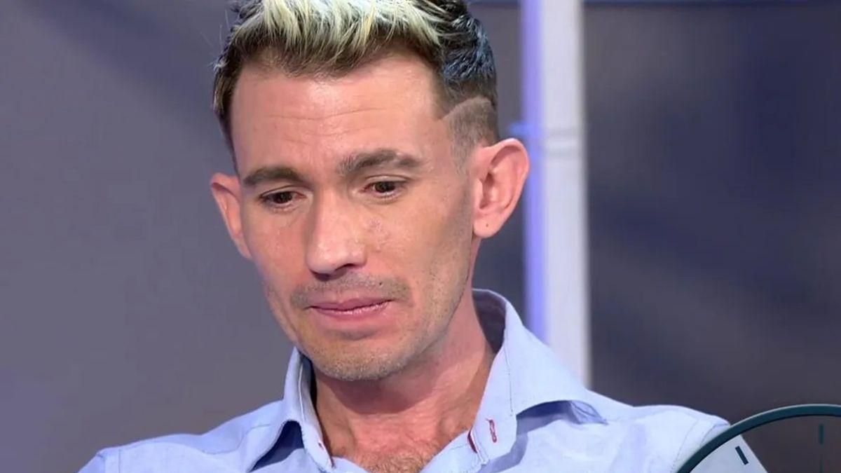 Vinculan a Adrián Gordillo, 'El Mecos' de 'Aída', con un presunto robo a varios coches: "Se espera que los detengan"