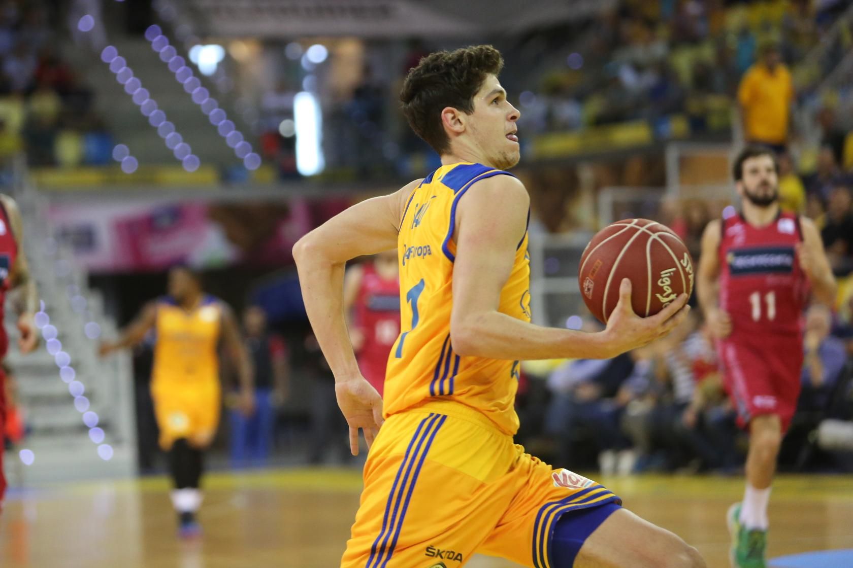 Imágenes del encuentro entre el Herbalife Gran Canaria y el Tecnyconta Zaragoza. Alejandro Ramos.