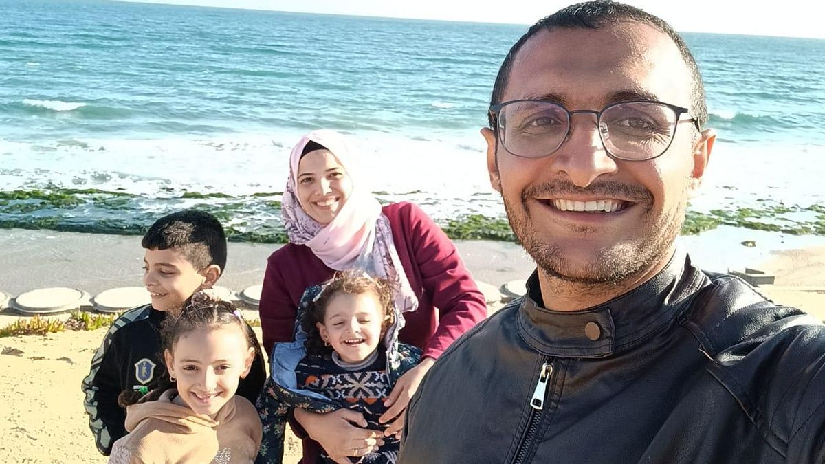 Mohamed Hawehie, surgeon in the Gaza Strip