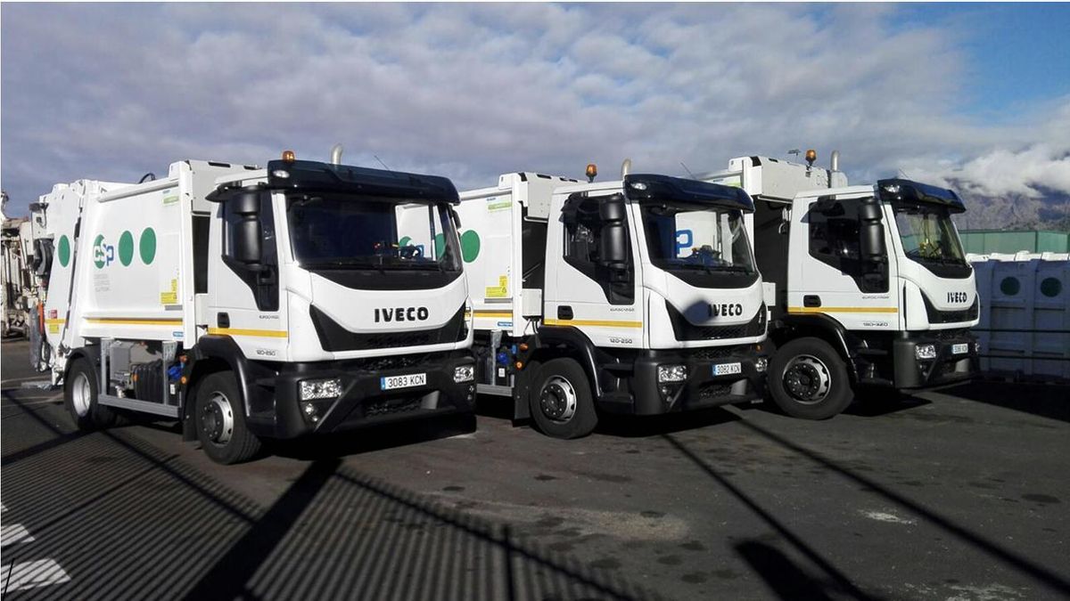 Camiones del Consorcio de Servicios.