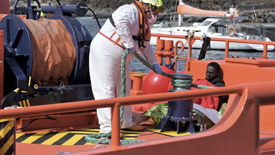 Un total de 55 muertos y 1.786 personas rescatadas en un fin de semana trágico en la ruta canaria
