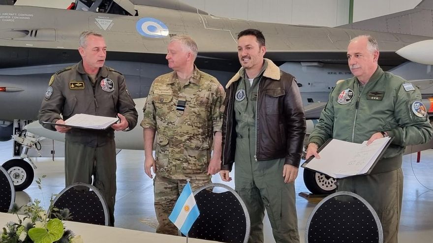 Con Petri en Copenhague, Milei participó de manera virtual de la compra de 24 aviones F-16