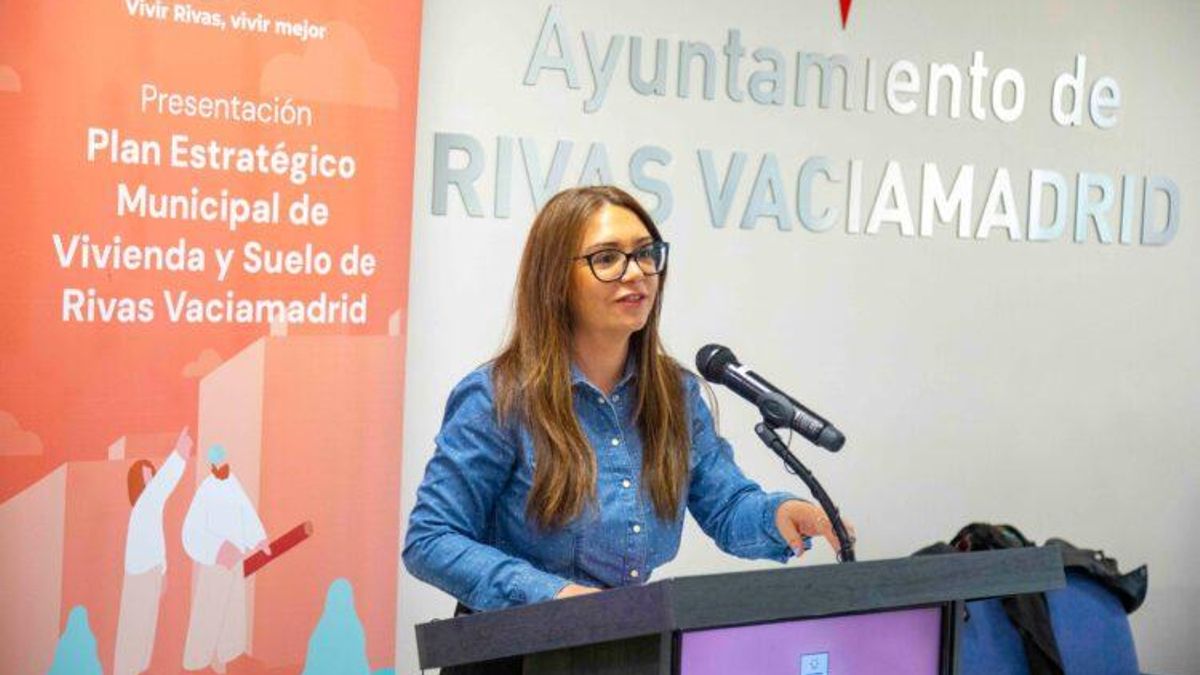 La alcaldesa de Rivas, Aída Castillejo, durante la presentación del Plan Estrategico Municipal de Vivienda y Suelo