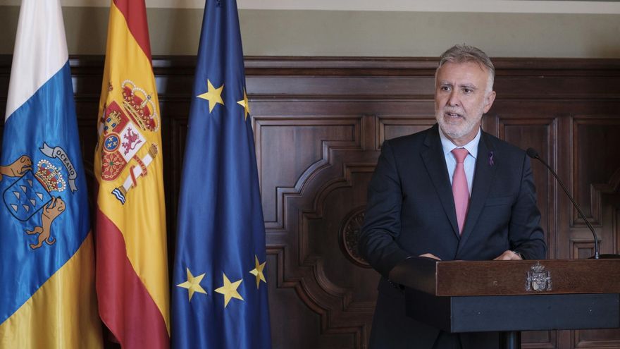 Clavijo pide que se condone la deuda de Canarias y Torres asegura que se aplicará en todas las comunidades