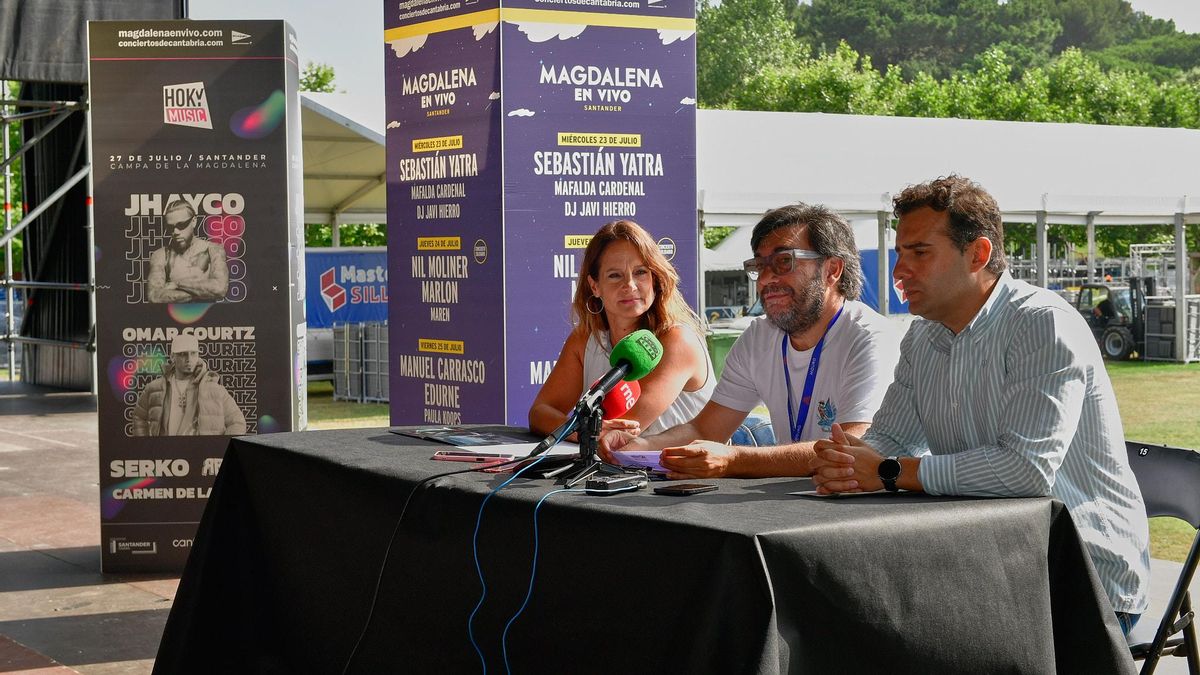 Inés Mier, Guillermo Vega y Francisco Arias durante la rueda de prensa.