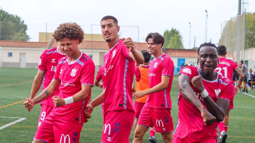 Primera jornada sin derrotas canarias en Segunda Federación