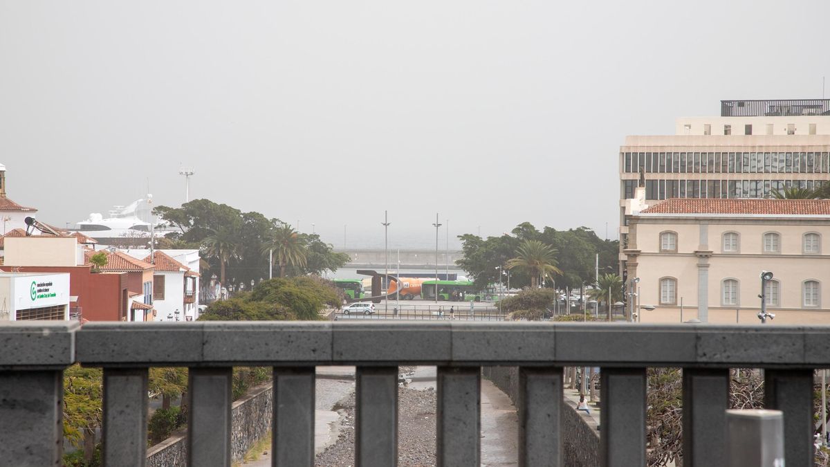 La calima tenderá a remitir el miércoles en Canarias con un descenso de temperaturas