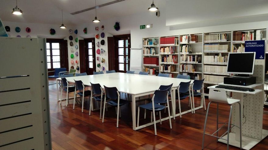 Sala Madrid de la biblioteca pública municipal Iván de Vargas