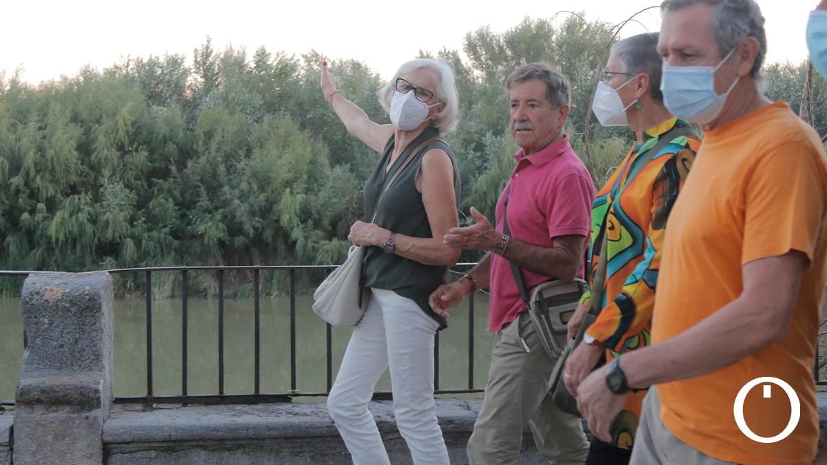 'Paseo crítico' de la plataforma 'Por un Río Vivo' por el Guadalquivir