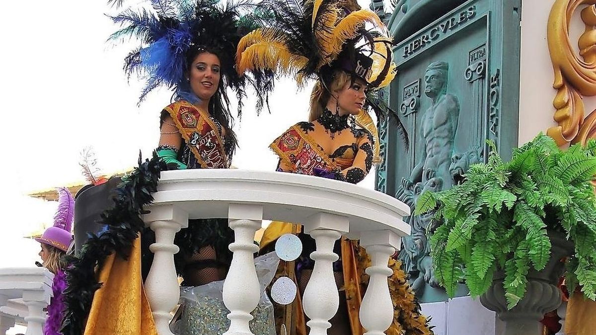 El Pleno aprueba que el Ayuntamiento deje de organizar el concurso de ninfas del Carnaval