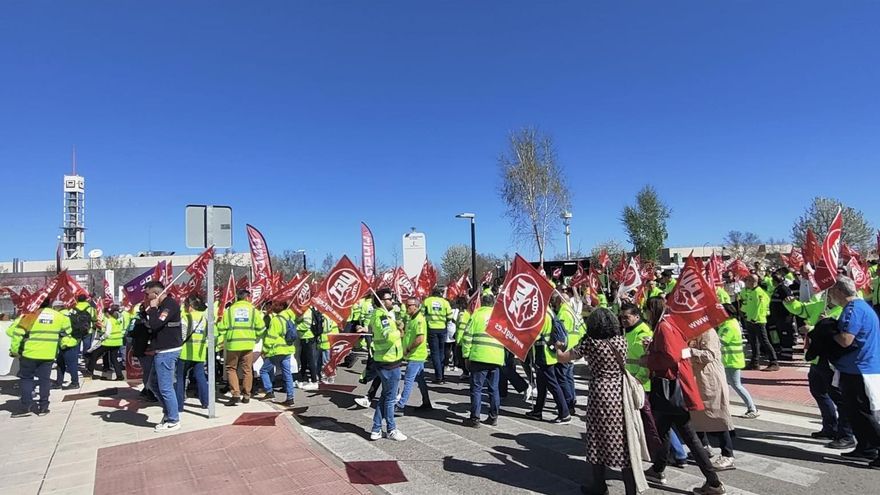 El personal de transporte sanitario de Castilla-La Mancha avisa: "Vamos a parar los hospitales"