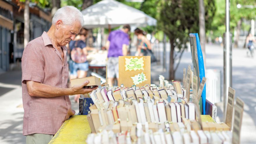 Madrid intenta batir el récord de lectura simultánea en una plaza del centro: dónde, cuándo y cómo participar