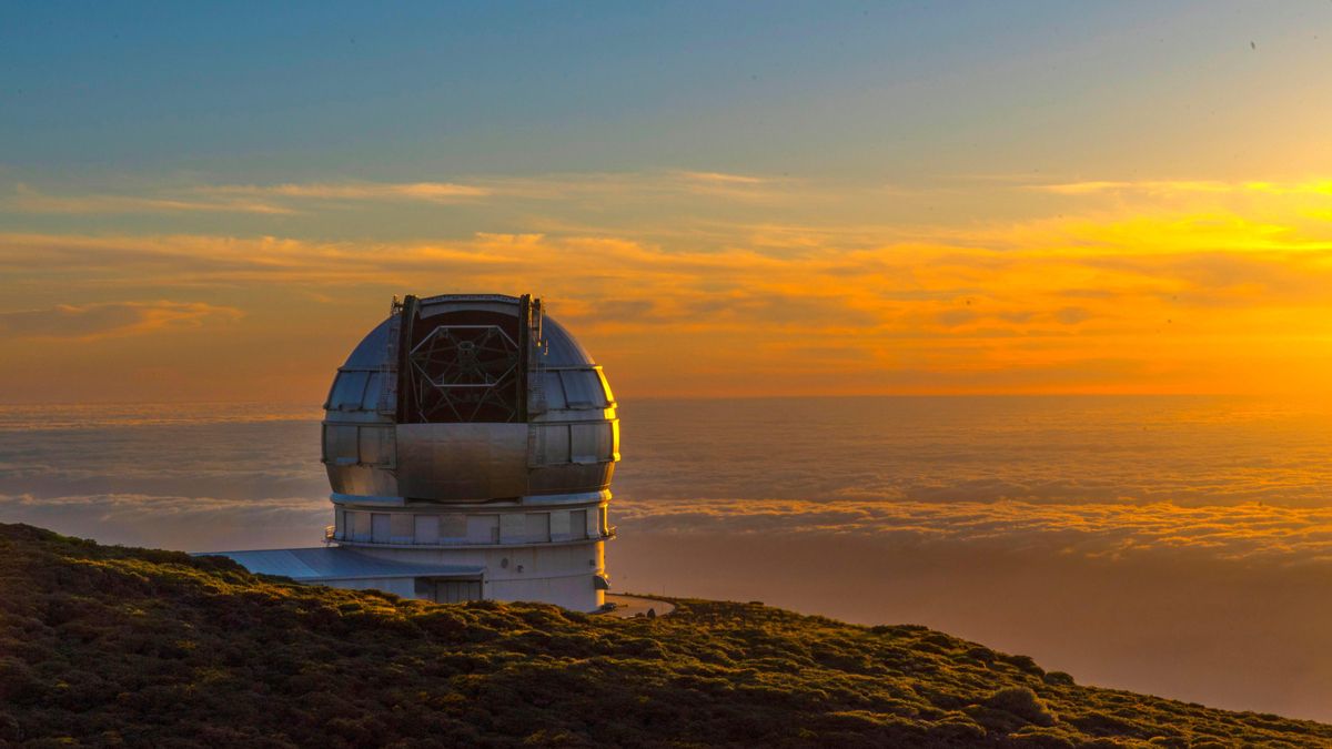 Imagen de archivo del mayor telescopio óptico del mundo, el Grantecan, en las cumbres de la Villa de Garafía. EFE/ Miguel Calero