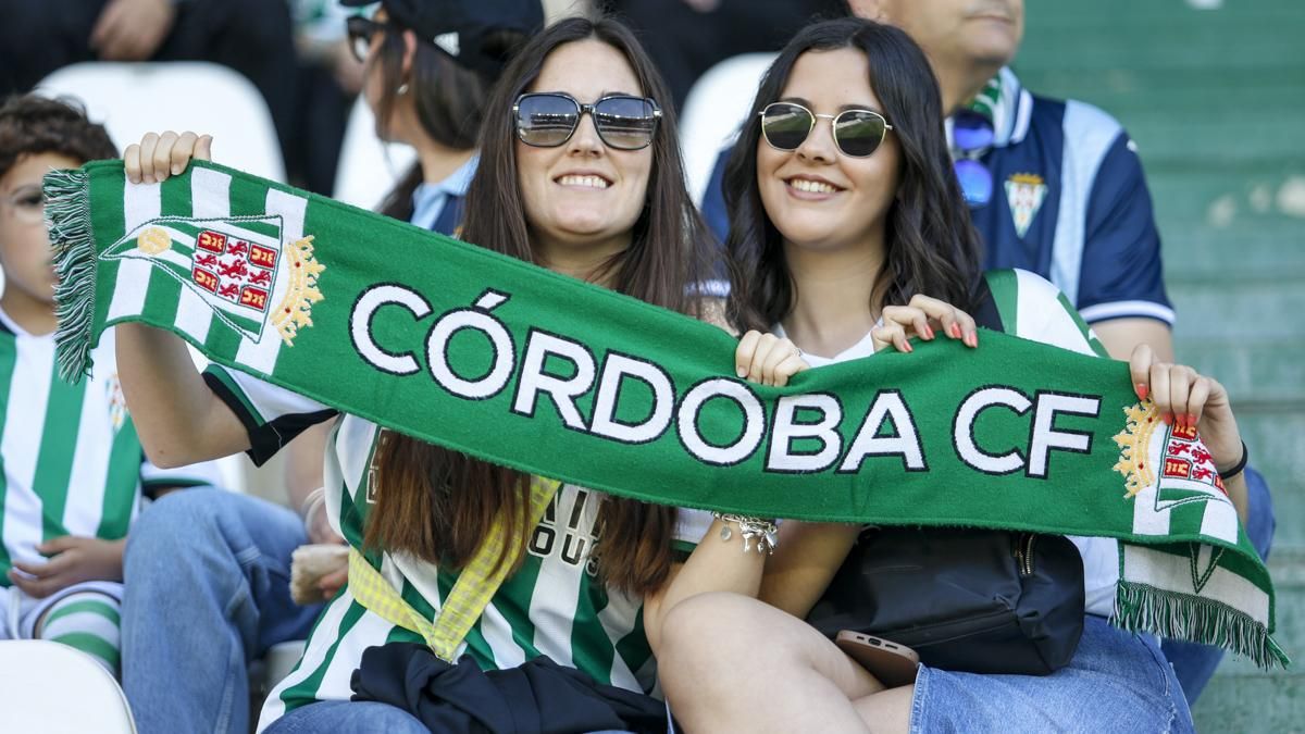 Grada Blanquiverde del Córdoba CF - Sporting de Gijón