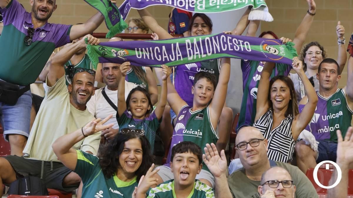Las imágenes de la grada en la Copa de Andalucía entre Covirán Granada y Unicaja