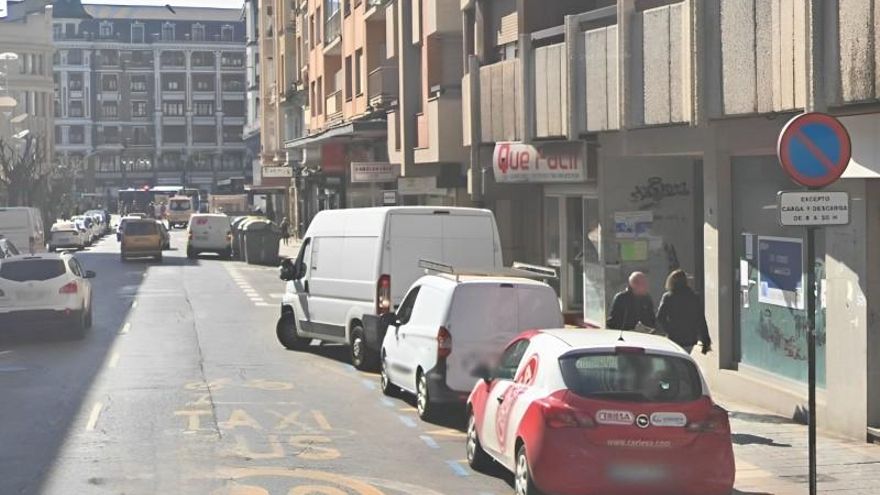 León tendrá señales de zonas de carga y descarga con un sistema bluetooth para multar a quien incumpla