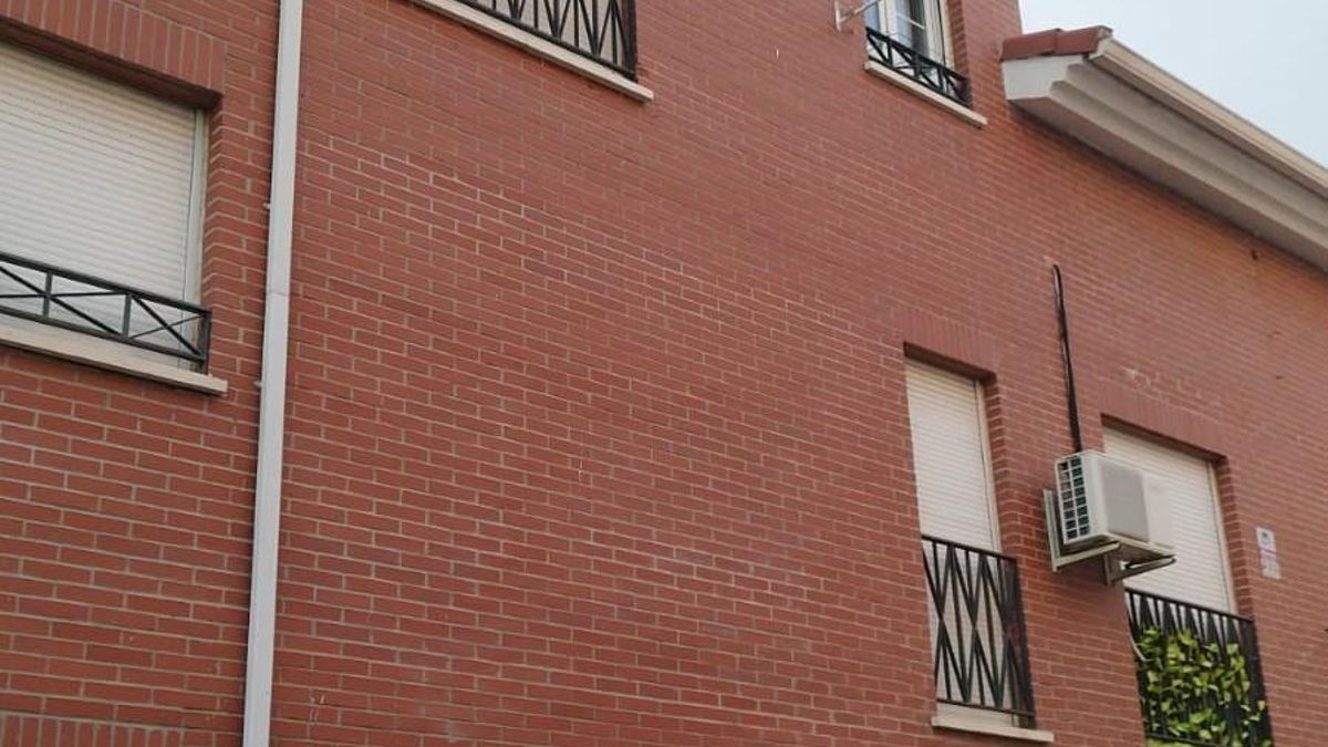 Mujeres con hijos “acosadas con total impunidad y falta de humanidad" para que abandonen su casa en Azuqueca