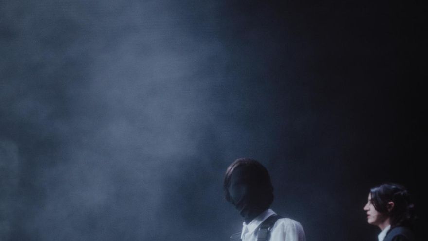 La Veronal convierte la oscuridad de 'La muerte y la primavera' de Mercè Rodoreda en una danza surrealista y gótica