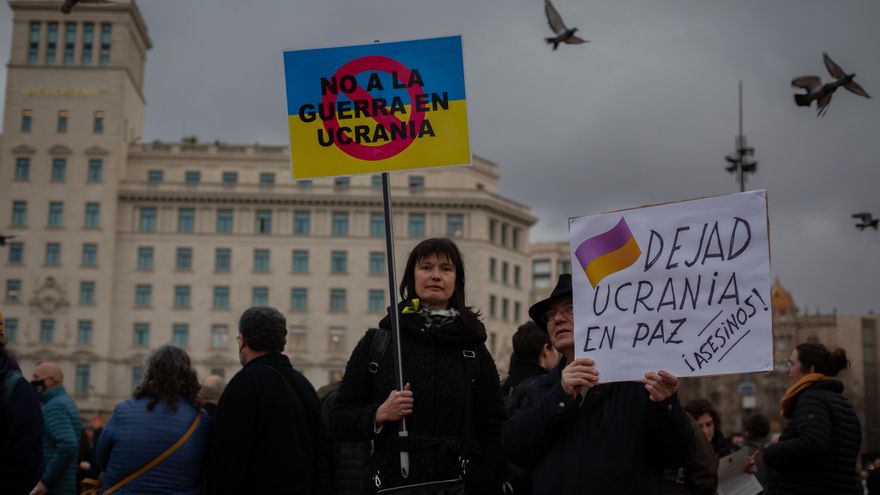 Miles de personas vuelven a gritar "no a la guerra" en Barcelona para pedir la paz en Ucrania