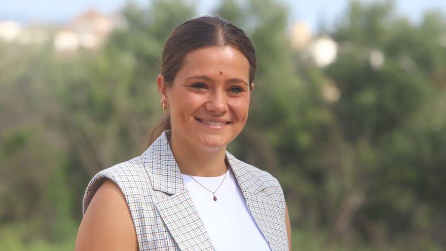 Una alcaldesa del PP, grabada conduciendo un vehículo de obra después de la feria de su pueblo