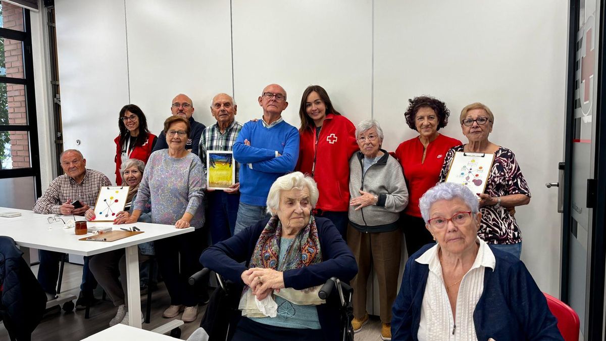 El taller de pintura de Cruz Roja en La Rioja
