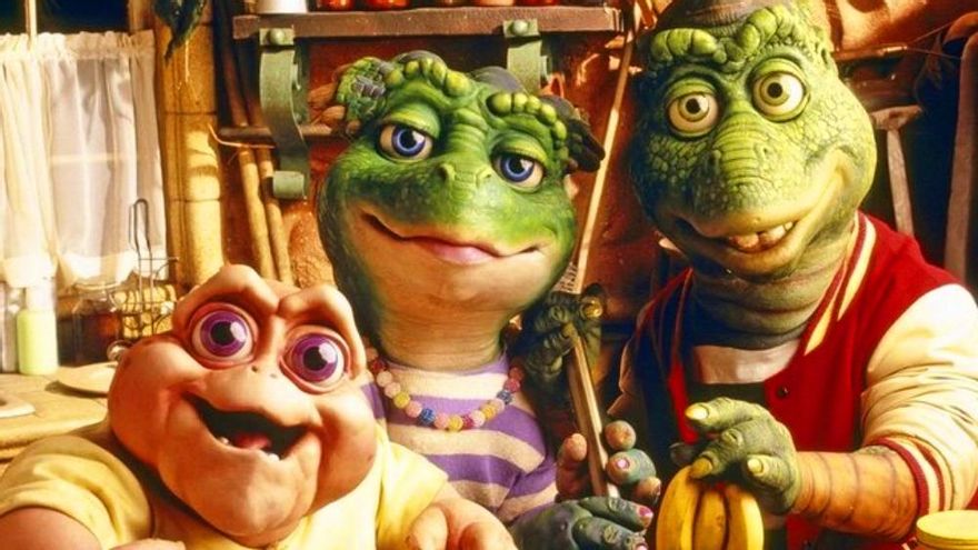 Disney+ elimina un capítulo de la mítica 'Dinosaurios' con bromas sobre la marihuana