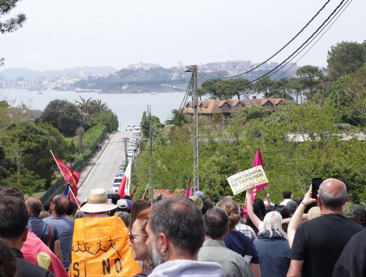 Manifestantes durante el recorrido.