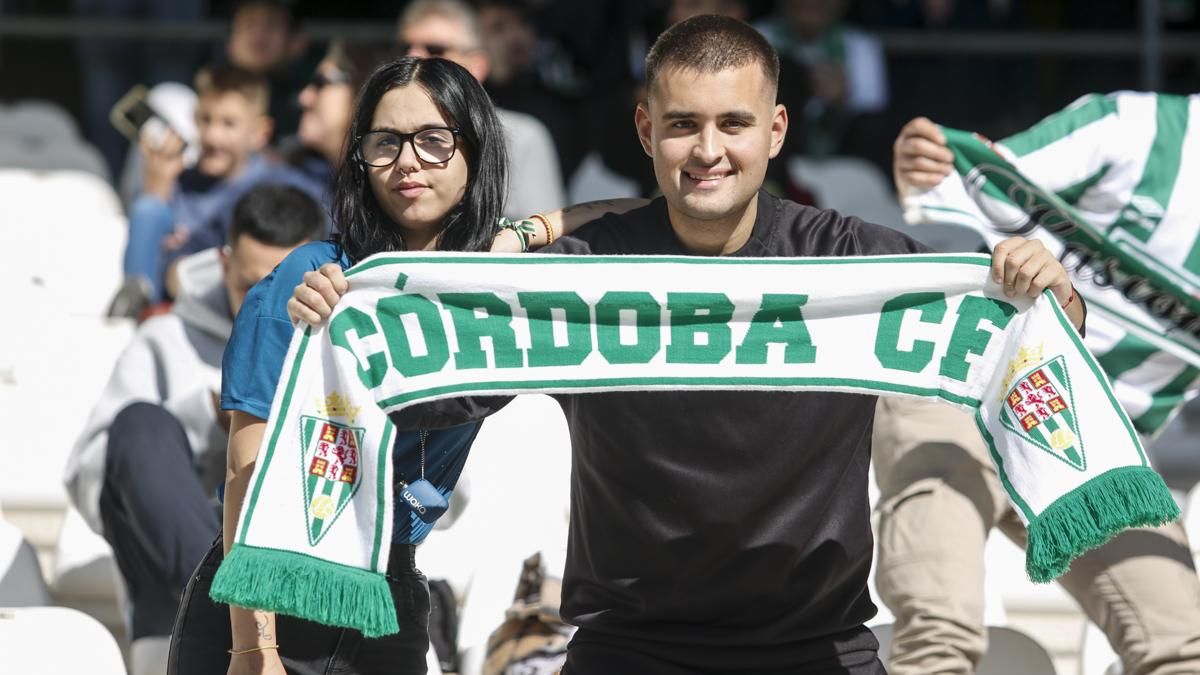 Grada Blanquiverde del Córdoba CF - SD Eibar