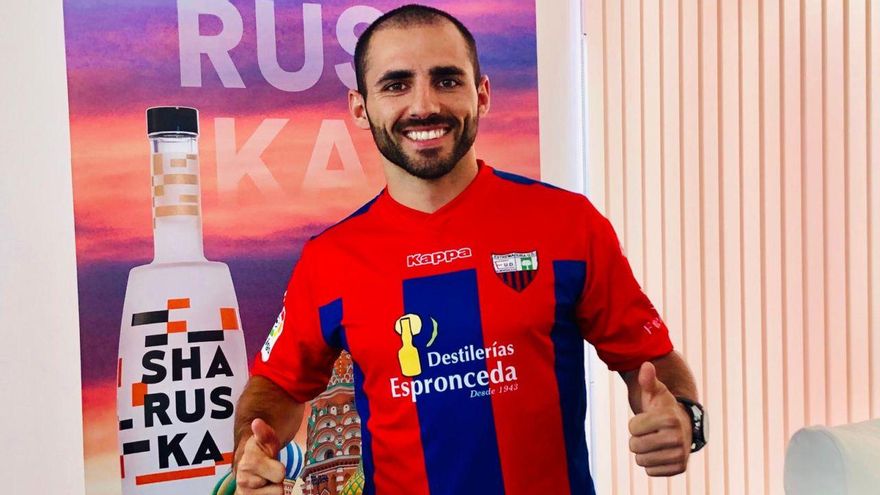 El presidente del Extremadura confirma el fichaje de Nono por el CD Tenerife